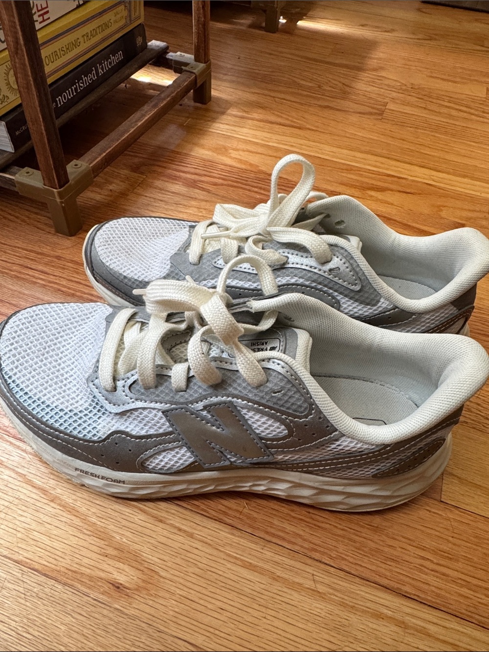 New Balance Women's Fresh Foam Arishi V4
